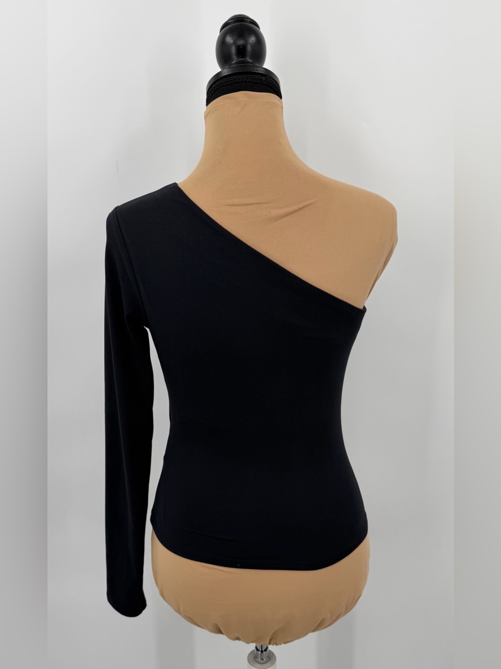 Black One Shoulder Asymmetrical Long Sleeve Going Out Top S date night night out - Picture 4 of 8